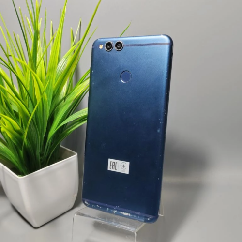 Мобильный телефон Honor 7X 4/64 (дисплей)